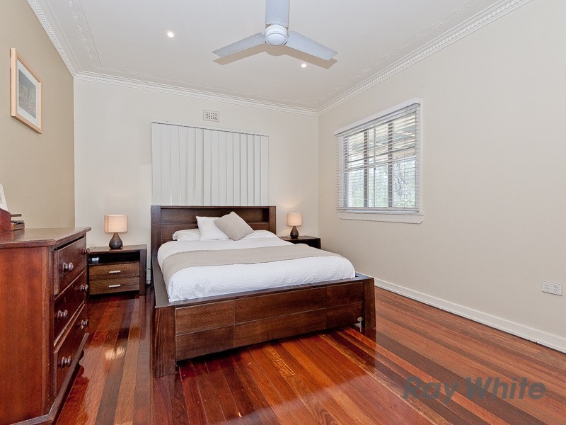 130 Hamilton Road, Wavell Heights QLD 4012