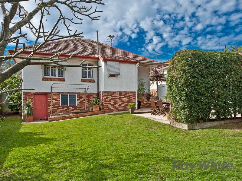 130 Hamilton Road, Wavell Heights QLD 4012