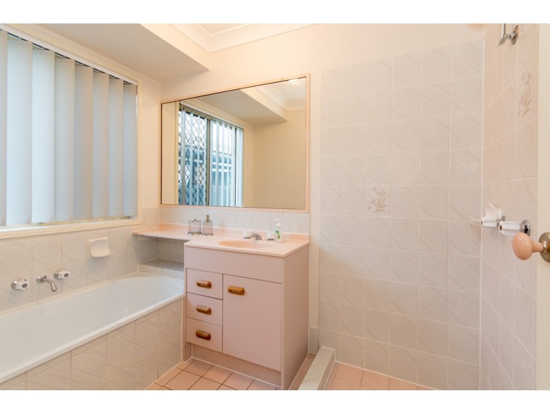 18 Allira Crescent, Carseldine QLD 4034