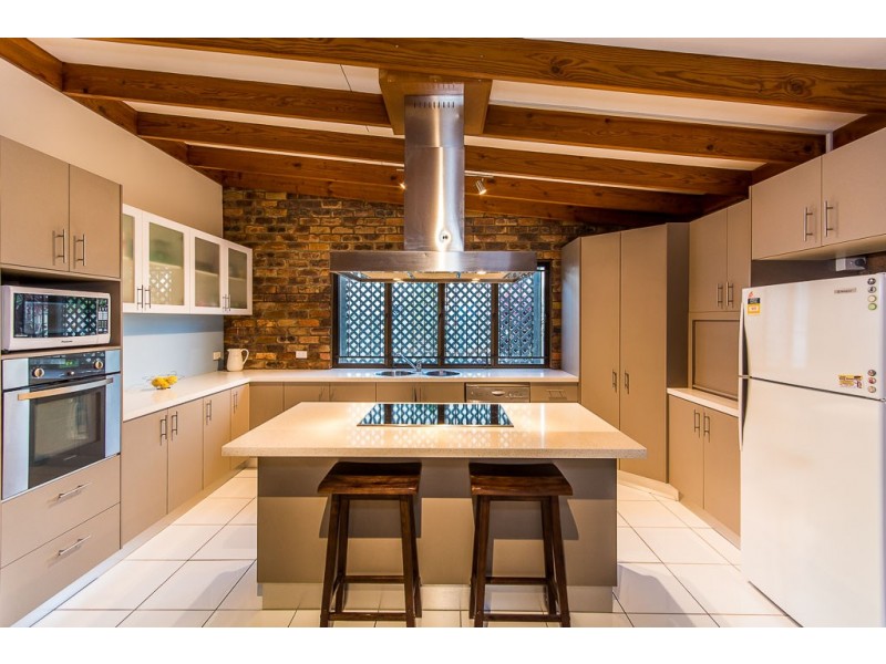 118 Landsboro Avenue, Boondall QLD 4034