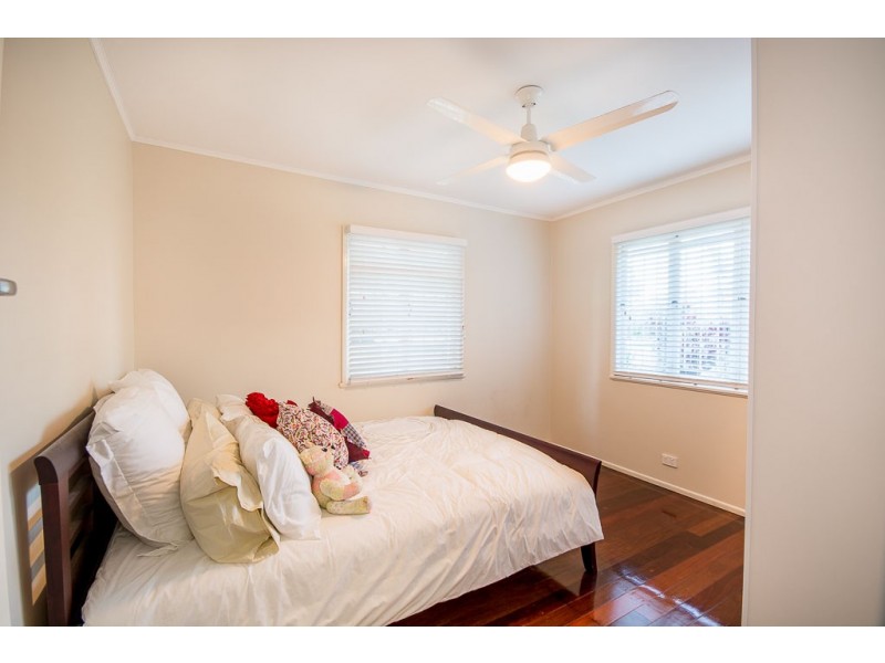 118 Landsboro Avenue, Boondall QLD 4034