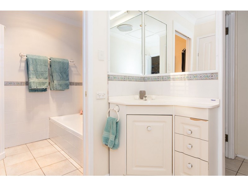 118 Landsboro Avenue, Boondall QLD 4034