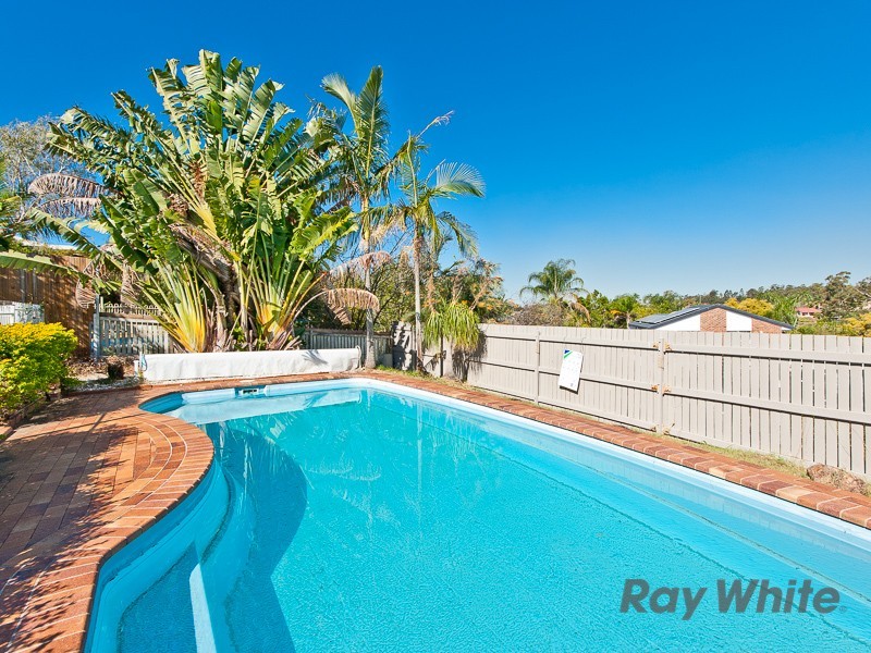 33 Daniel Drive, Albany Creek QLD 4035