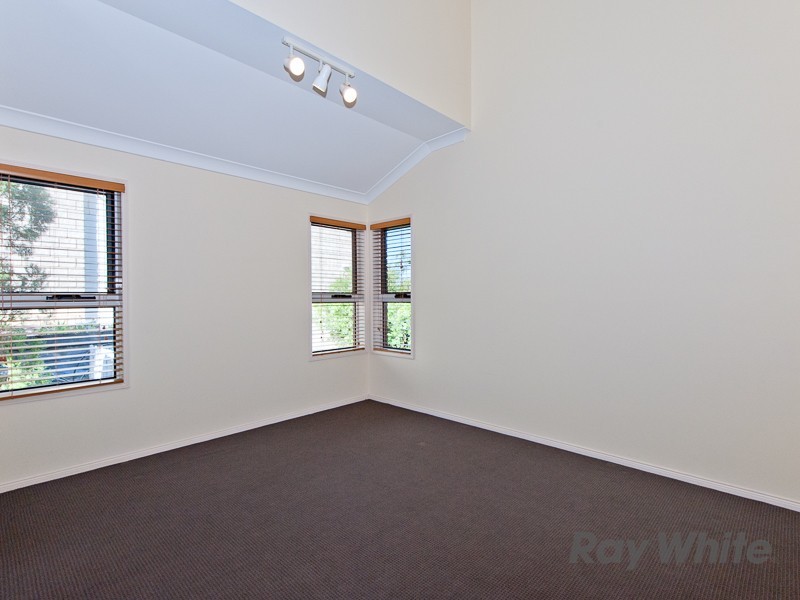 33 Daniel Drive, Albany Creek QLD 4035