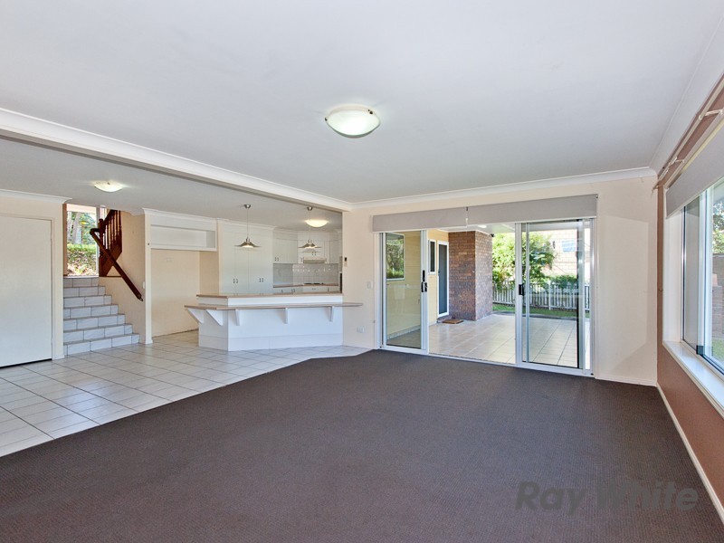 33 Daniel Drive, Albany Creek QLD 4035
