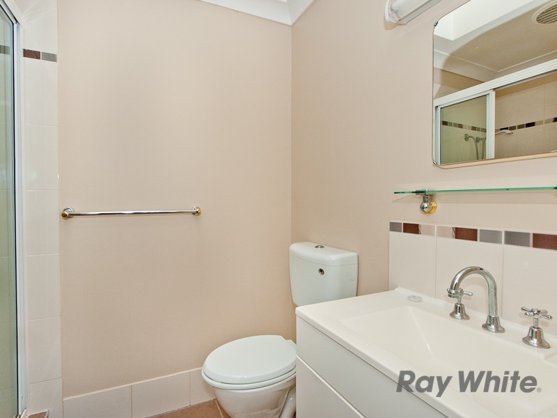 33 Daniel Drive, Albany Creek QLD 4035