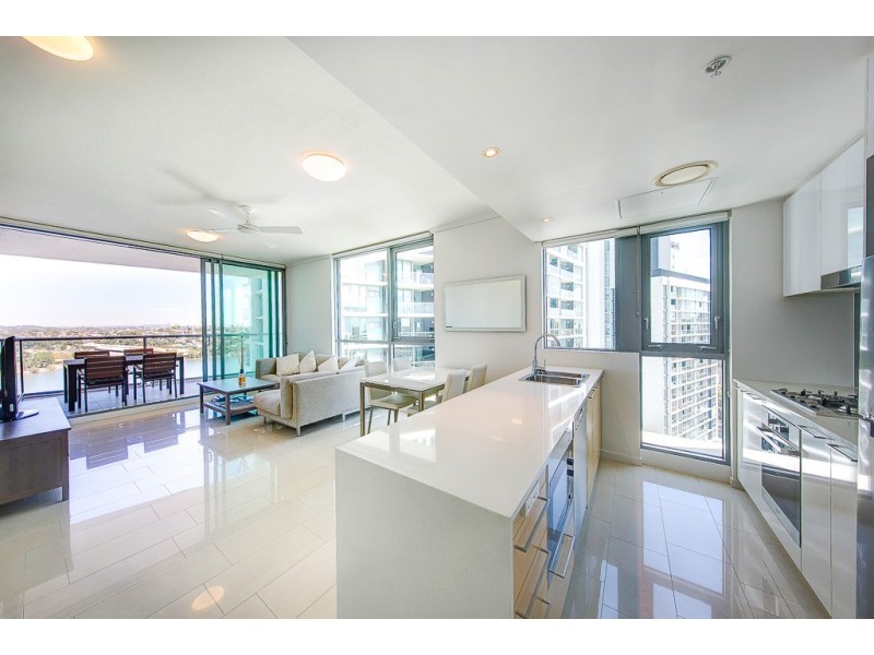 21311/8 Hercules Street, Hamilton QLD 4007