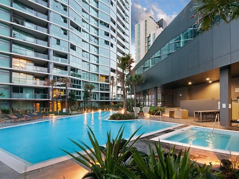 21311/8 Hercules Street, Hamilton QLD 4007