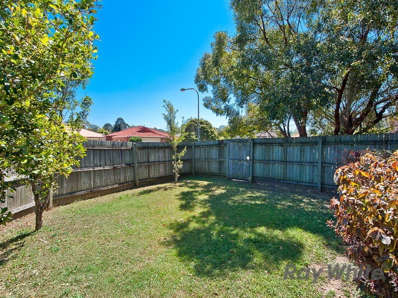 2 Grevillea Place, Bridgeman Downs QLD 4035
