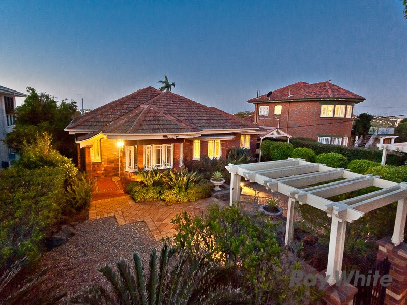 99 Constitution Road, Windsor QLD 4030