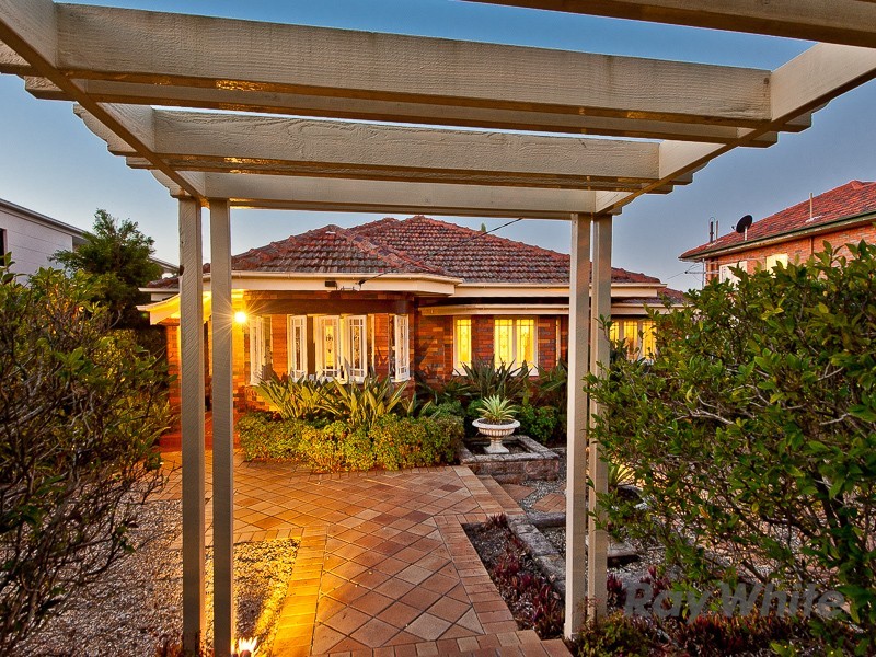 99 Constitution Road, Windsor QLD 4030