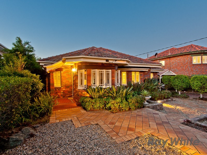 99 Constitution Road, Windsor QLD 4030