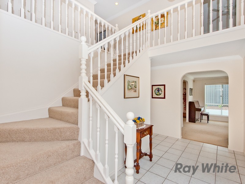 28 Knightsbridge Place, Bridgeman Downs QLD 4035