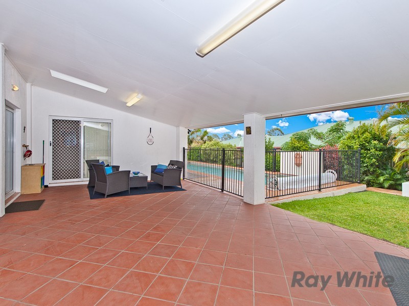 28 Knightsbridge Place, Bridgeman Downs QLD 4035