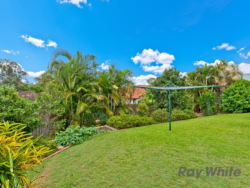 28 Knightsbridge Place, Bridgeman Downs QLD 4035