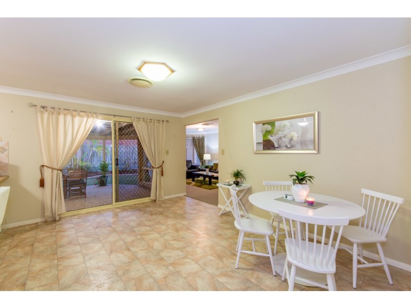 7 Lorenc Place, Bridgeman Downs QLD 4035