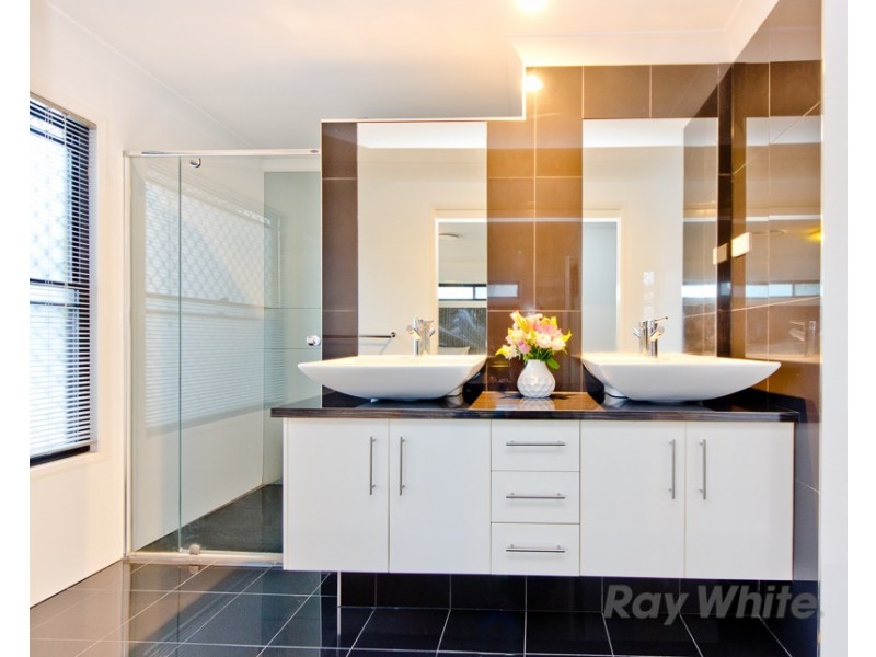 23 Junior Terrace, Northgate QLD 4013