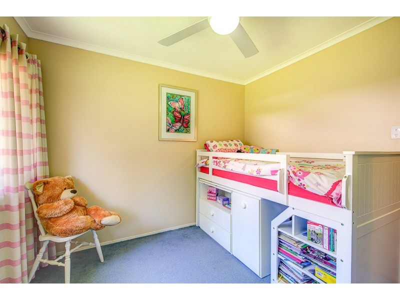 22 Eurobin Crescent, Ferny Hills QLD 4055