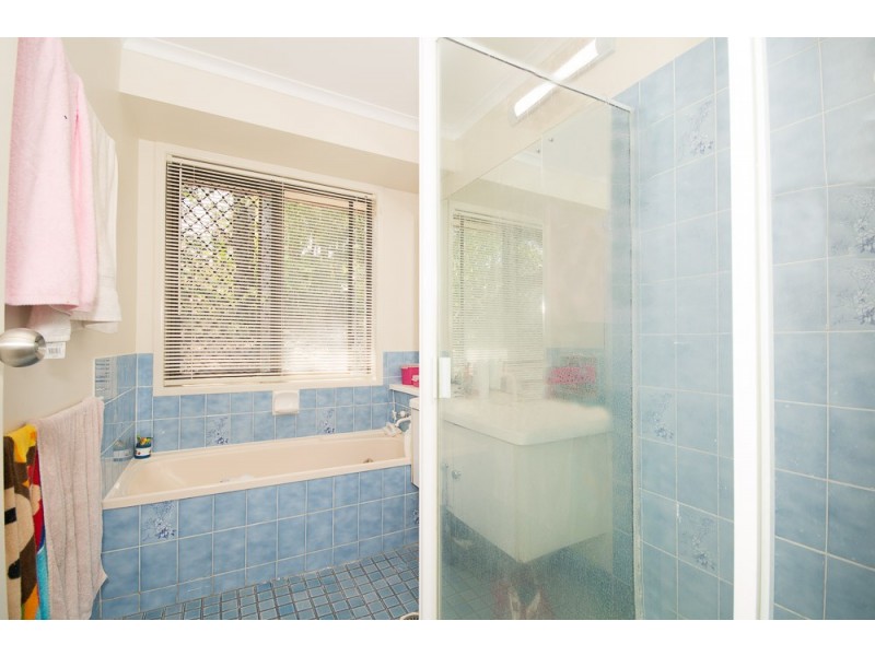 11 St Quentin Road, Petrie QLD 4502