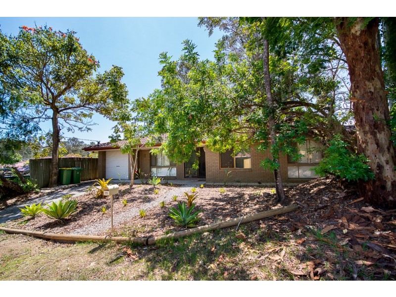 11 St Quentin Road, Petrie QLD 4502