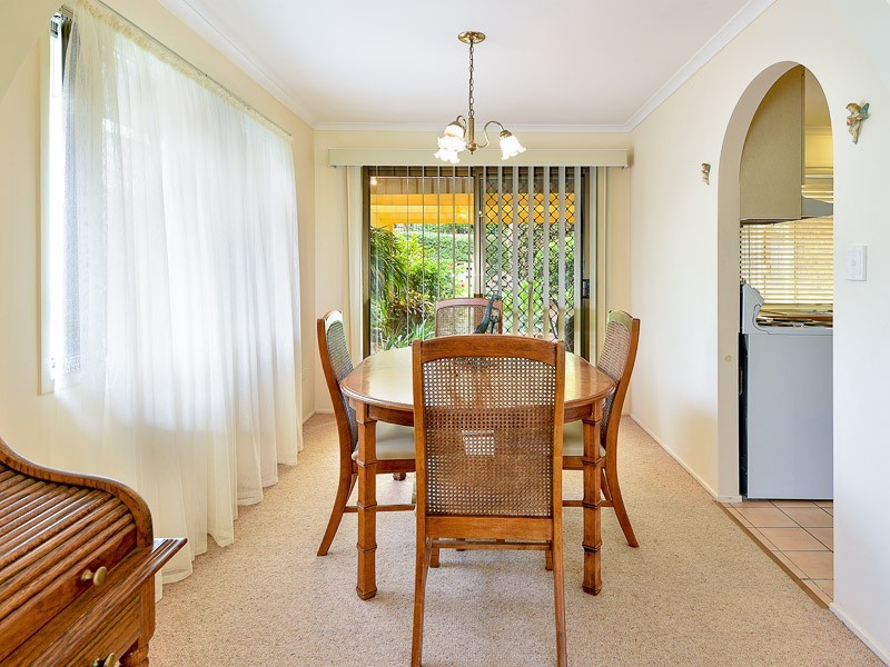 8 Edwards Drive, Albany Creek QLD 4035
