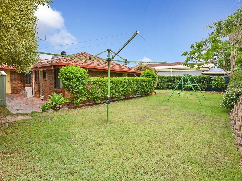 8 Edwards Drive, Albany Creek QLD 4035