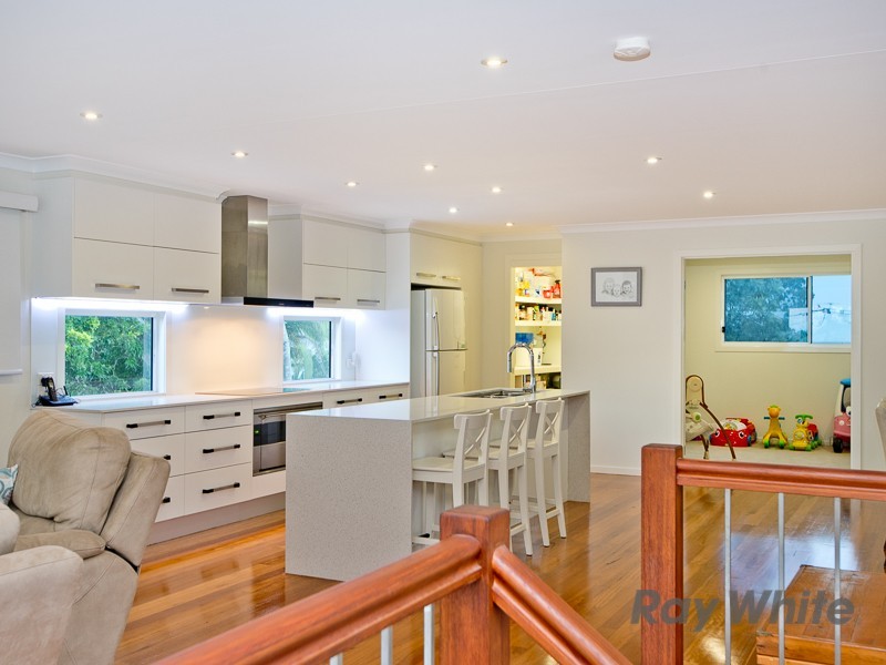 28 O’Quinn Street, Nudgee Beach QLD 4014