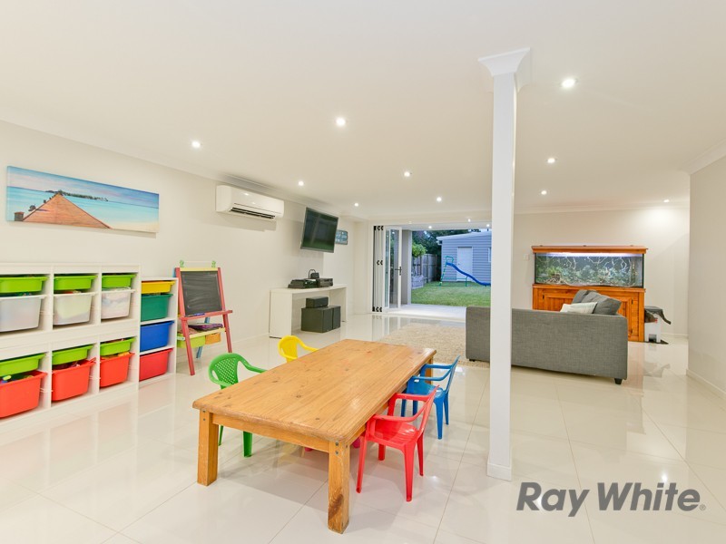 28 O’Quinn Street, Nudgee Beach QLD 4014