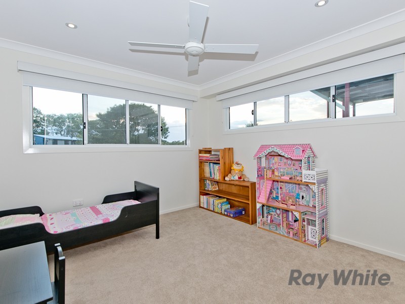 28 O’Quinn Street, Nudgee Beach QLD 4014