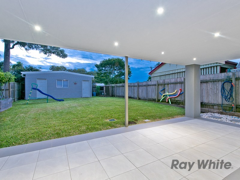 28 O’Quinn Street, Nudgee Beach QLD 4014