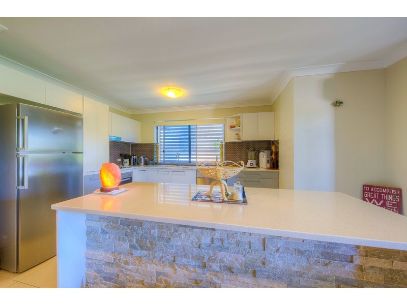 10/8-10 Georgina Street, Woody Point QLD 4019