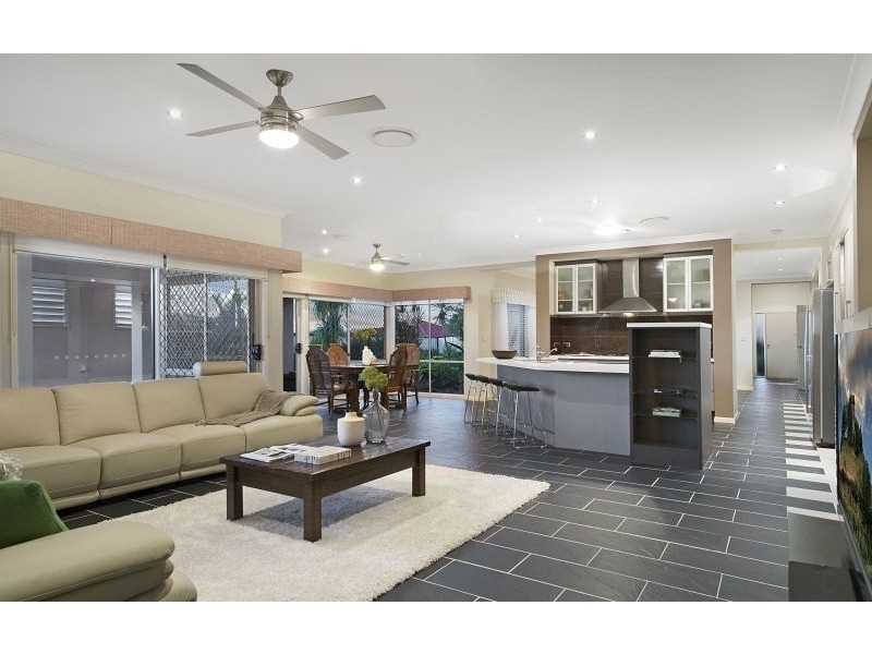 7 Bayberry Crescent, Warner QLD 4500