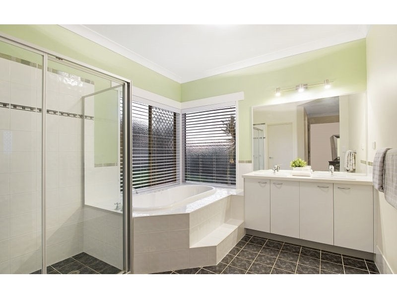 7 Bayberry Crescent, Warner QLD 4500