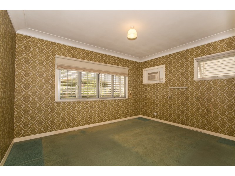 12 Ellerdale Street, Aspley QLD 4034