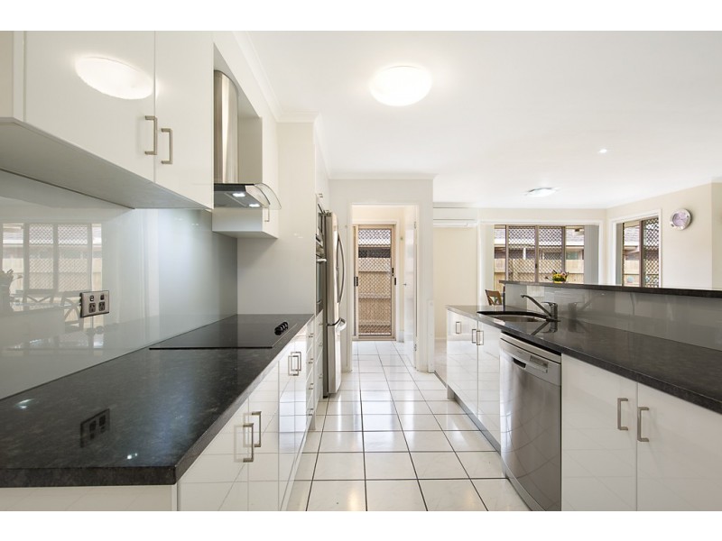30 Desert Willow Way, Fitzgibbon QLD 4018