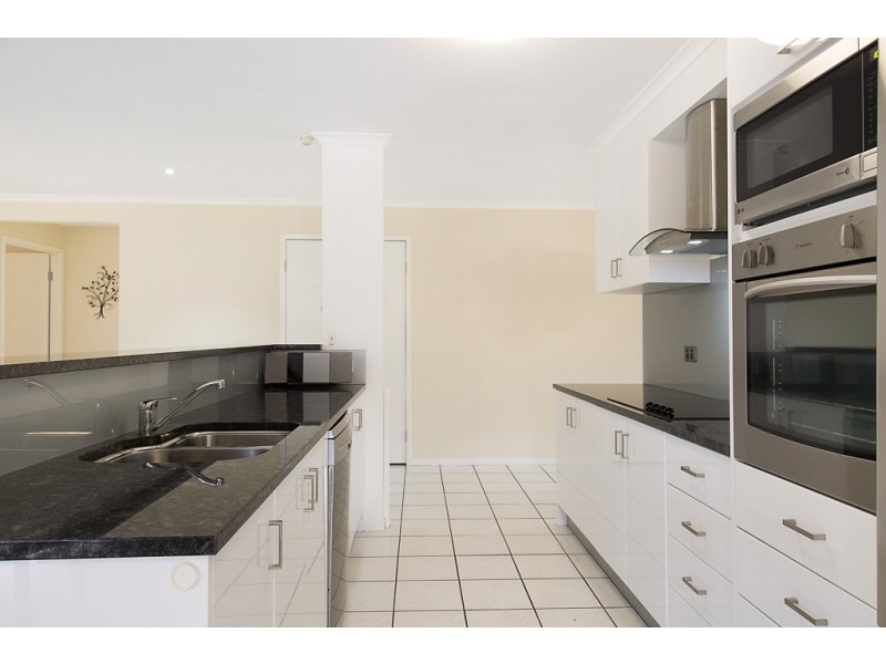 30 Desert Willow Way, Fitzgibbon QLD 4018