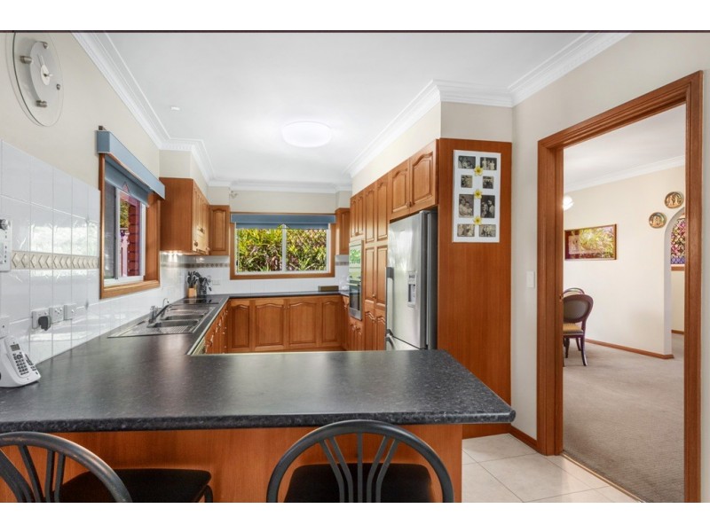 8 Frontignac Street, Carseldine QLD 4034