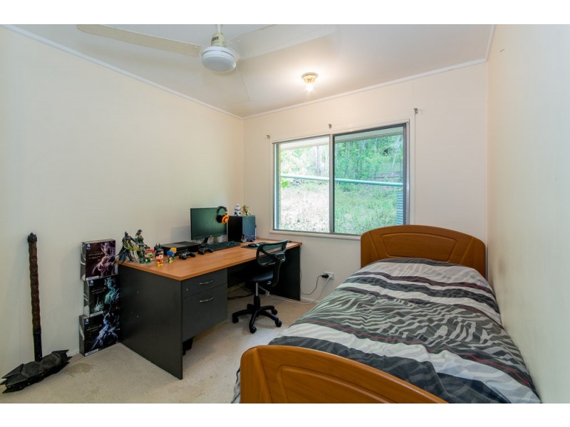 60 Whiteside Road, Whiteside QLD 4503