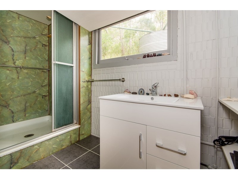 60 Whiteside Road, Whiteside QLD 4503