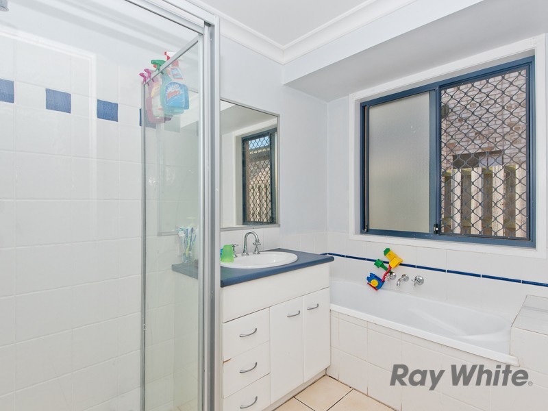 4 Oaktree Place, Bracken Ridge QLD 4017