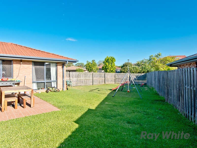 4 Oaktree Place, Bracken Ridge QLD 4017