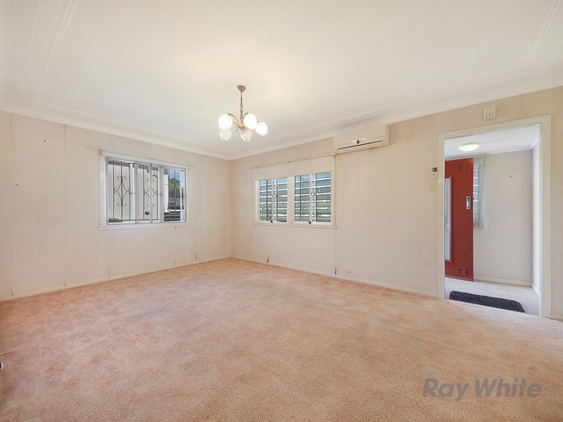 17 Western Avenue, Chermside QLD 4032