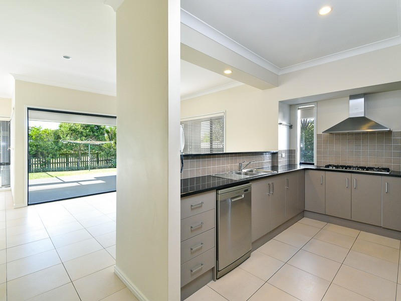 34 Travorten Drive, Bridgeman Downs QLD 4035