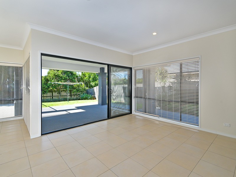 34 Travorten Drive, Bridgeman Downs QLD 4035