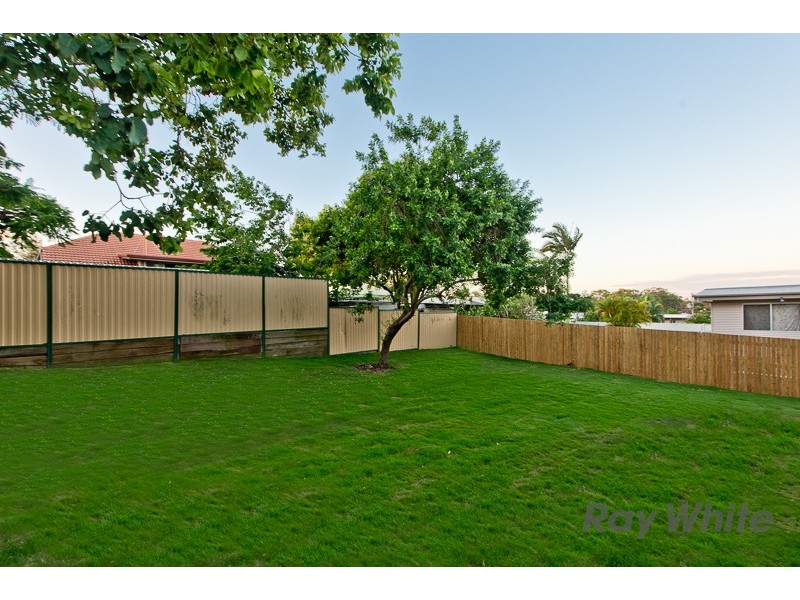 2 Macs Street, Brighton QLD 4017