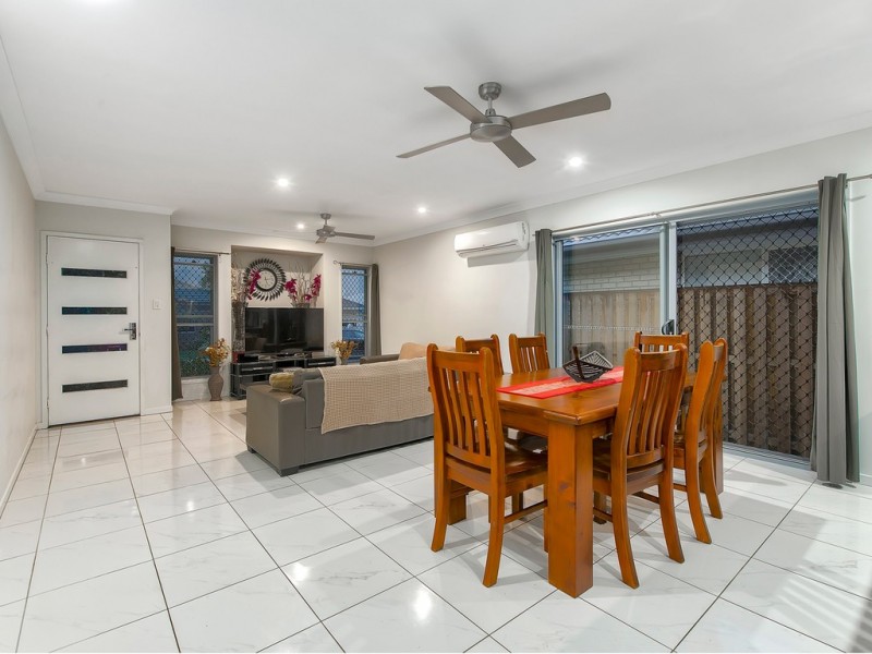 28 Watarrka Avenue, Fitzgibbon QLD 4018