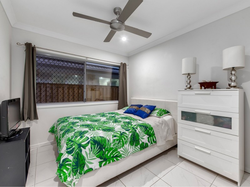 28 Watarrka Avenue, Fitzgibbon QLD 4018