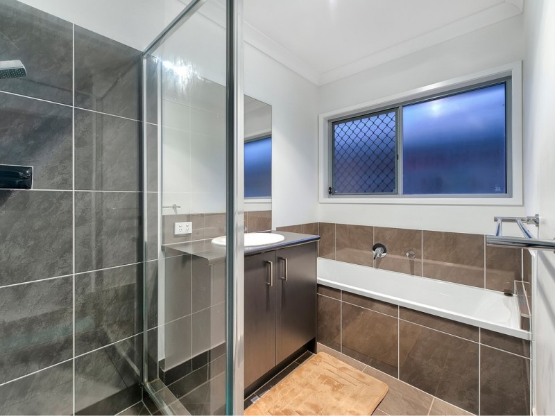 28 Watarrka Avenue, Fitzgibbon QLD 4018