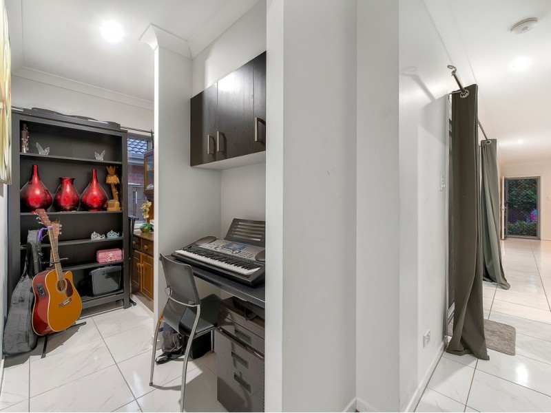 28 Watarrka Avenue, Fitzgibbon QLD 4018