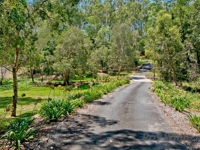 73 Neville Road, Bridgeman Downs QLD 4035